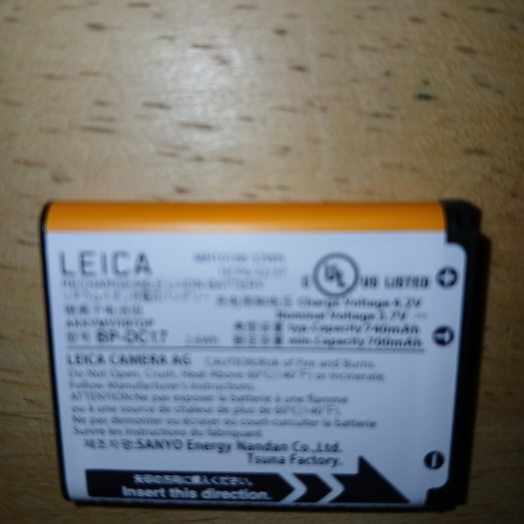 LEICA Sofort Instant Film Camera 2753 - Picture 9 of 16